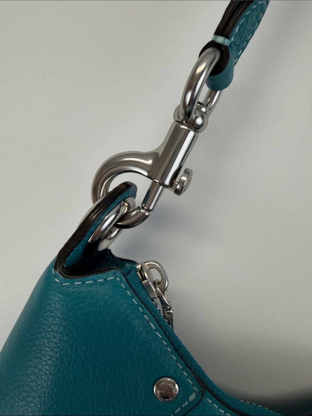Coach Mara Teal Pebble Leather Hobo Crossbody Bag Wristlet Strap CI790 - Picture 5 of 11